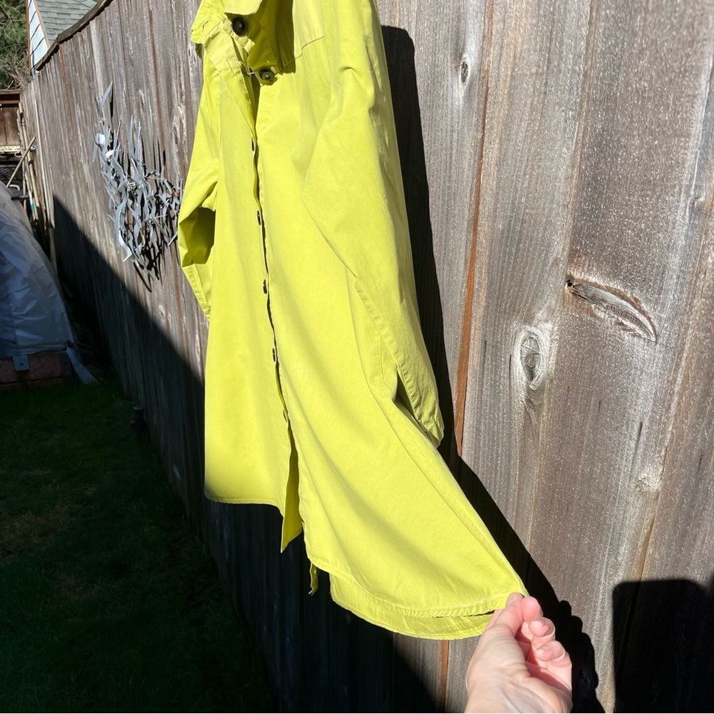 Lightweight Lime Button-Down Shirt - Unbranded - image 3